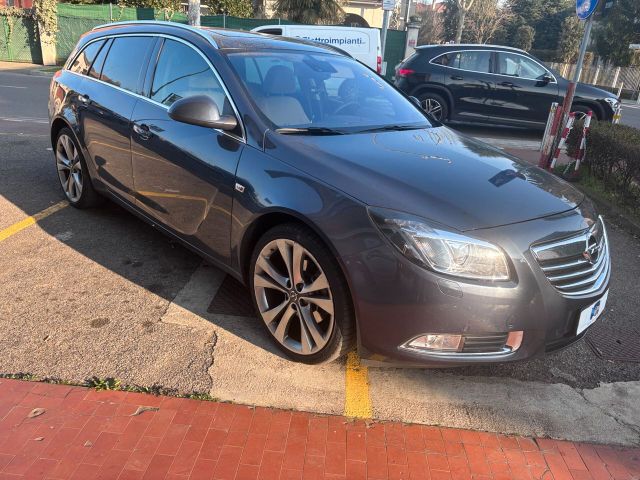 Opel Insignia 2.0 Turbo Sports Tourer Cosmo 4X4