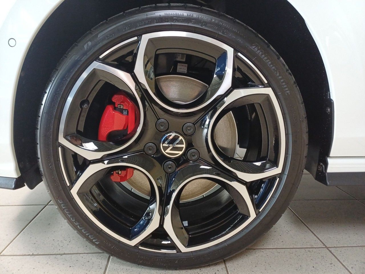 Volkswagen Golf VIII GTI 2.0 TSI DSG SHZ USB DAB LWS MAL RS foto 4