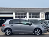 Volkswagen Golf 7 Team 1.6 BMT*NAVI*SITZHEIZUNG*PARKHILFE* - Volkswagen Golf aus 2011: 1.6