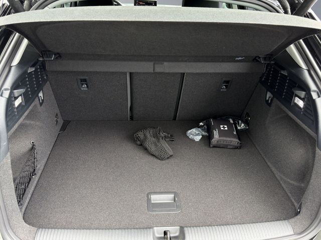 Q2 S line 35 TFSI S tronic Matrix-LED, Navigatio