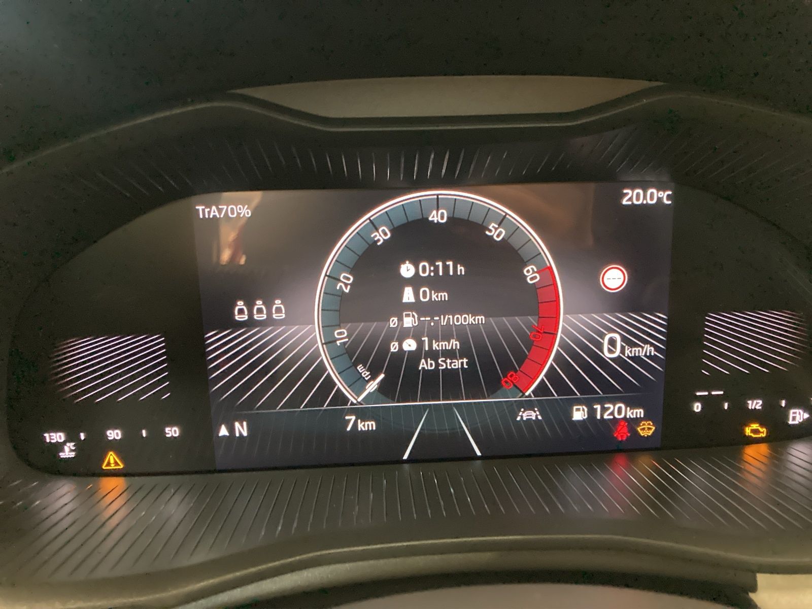 Fahrzeugabbildung SKODA Kamiq TOUR TSI MATRIX PANO DAB RÜCKFK