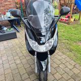 Piaggio X8 125 - PIAGGIO X8 125