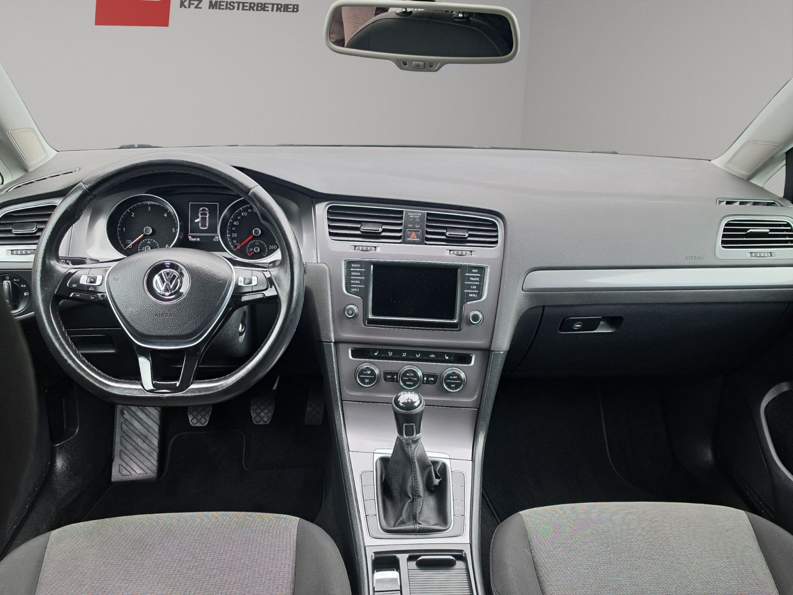 Fahrzeugabbildung Volkswagen Golf VII Variant Trendline BMT NAVI KLIMA SHZ