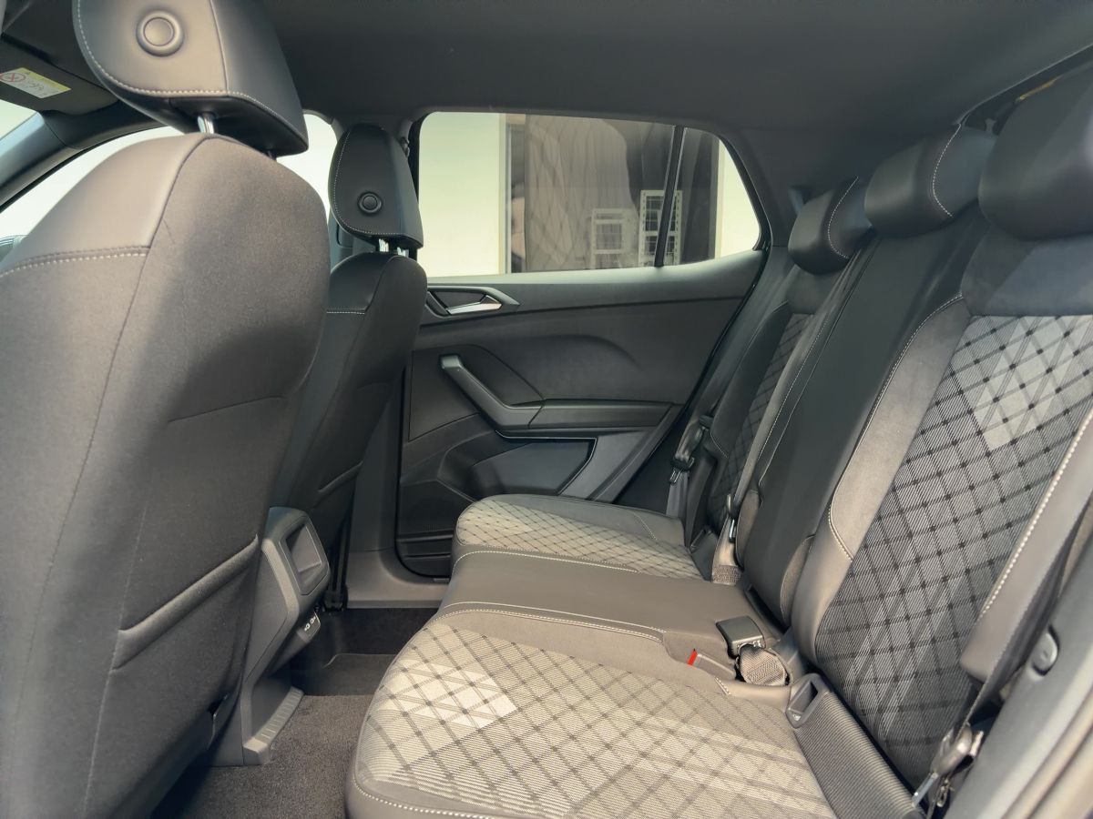 Volkswagen T-Cross - Bild 10