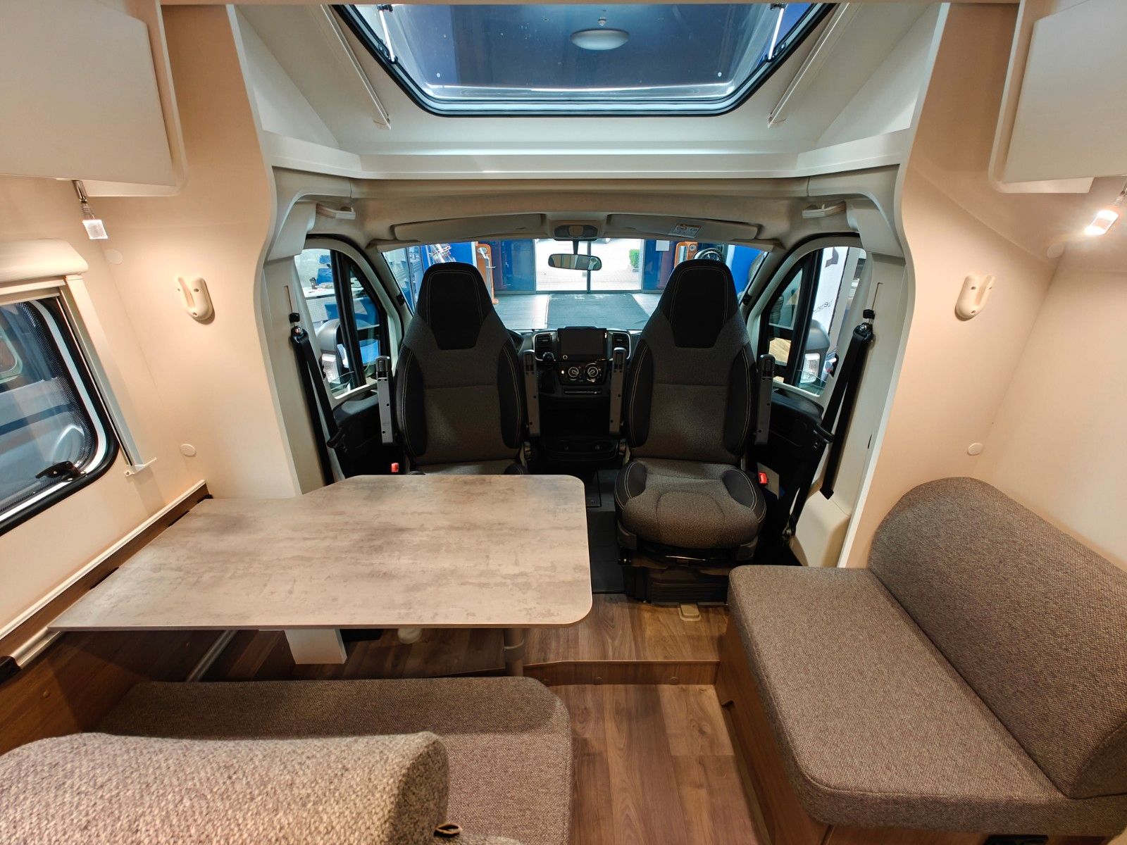 Fahrzeugabbildung Carado T-338 S HERBST-DEALS -SIE SPAREN 17.165 € !-