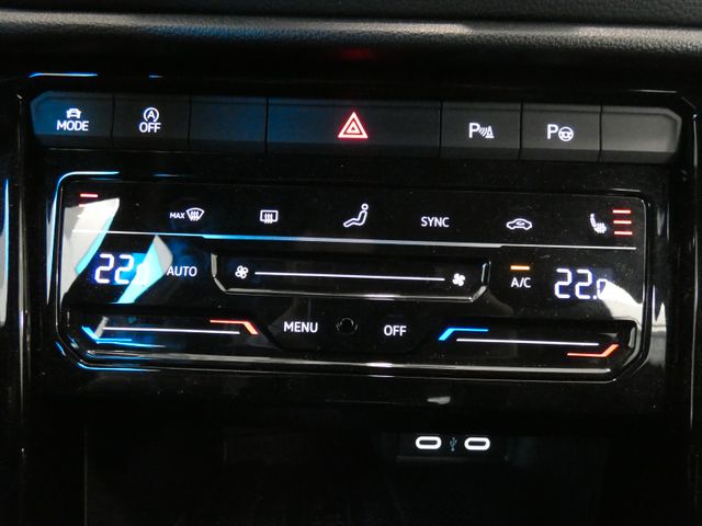 T-Roc 2.0 TDI Style DSG Black Style KAMERA NAVI
