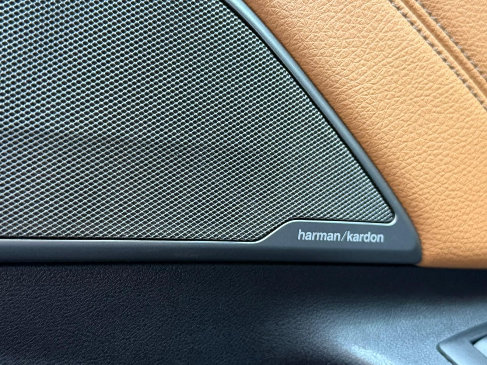 Fahrzeugabbildung BMW 530d M-SPORT/FACELIFT/LASER/ASSIST/STHZG/AHK