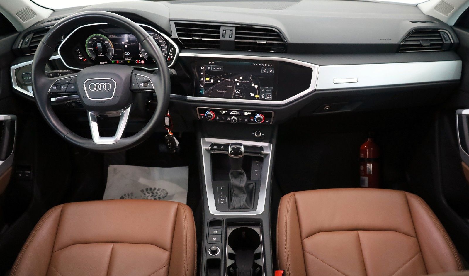 Fahrzeugabbildung Audi Q3 45TFSIe Sportback,Leder,Navi,LED,SH,Kamer,ACC