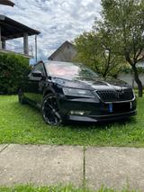 Skoda Superb Sportline *Navi*Keyless*Kamera - Skoda Superb: Skod