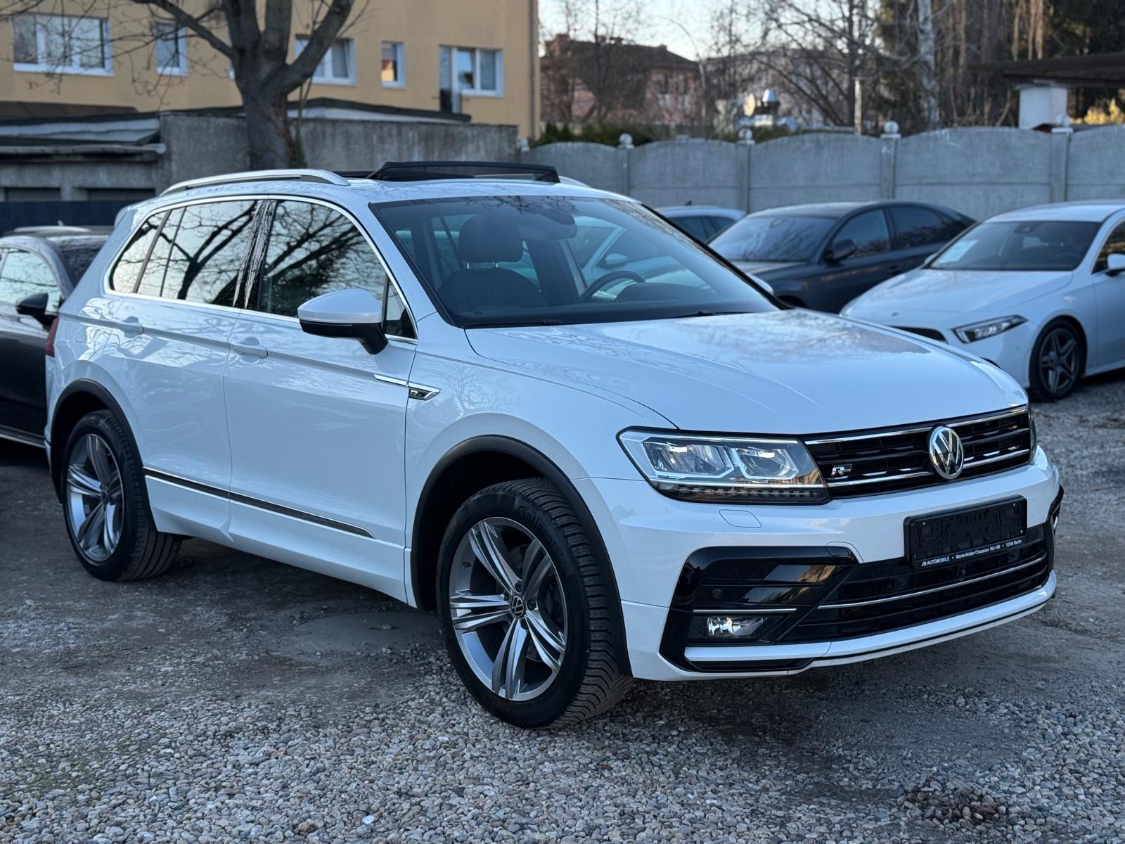 Volkswagen Tiguan R-Line 4-Motion Pano/ACC/Spur/AHK/SHZ