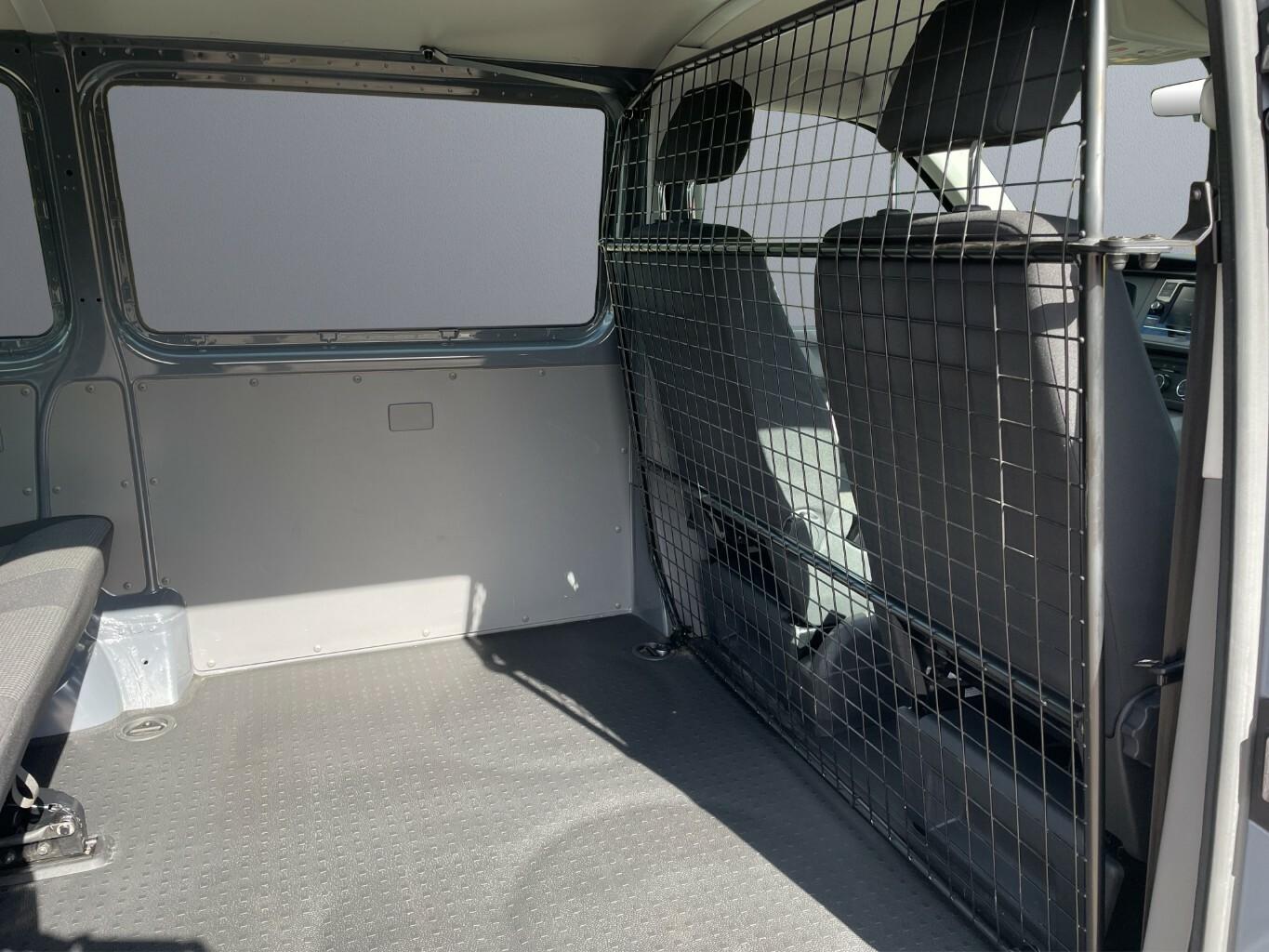 Volkswagen T6.1 Transporter Kombi 4Motion 2.0 TDI AHK Kamer