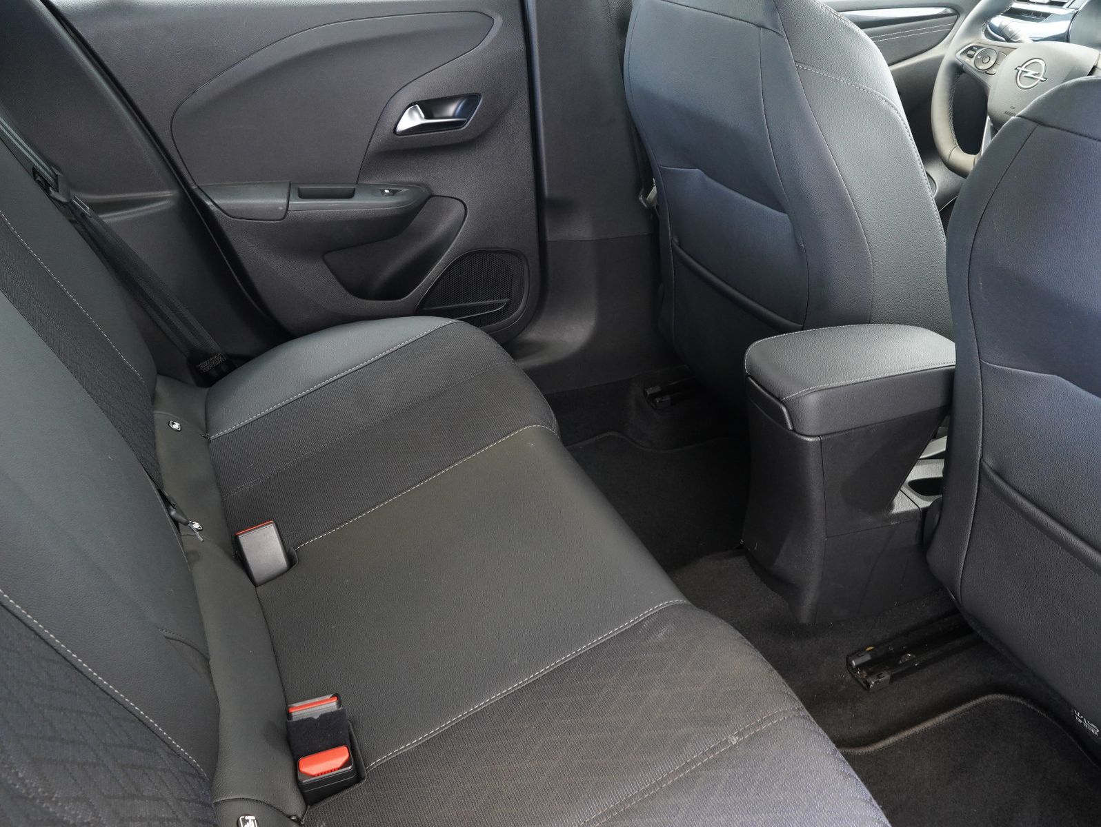 Fahrzeugabbildung Opel Corsa F 1.2 Turbo Elegance DAB/LED/PDC/SHZ
