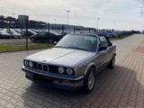 BMW 320 i Cabrio H Kennzeichen Top Zustand - BMW 320 aus 1988 mit Benzin-Antrieb: Cabrio, 320i