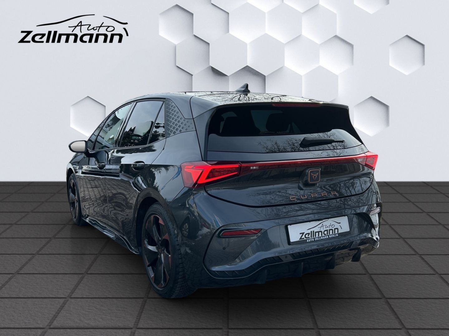 Born 150kW LED HuD GJR ACC 360°Kamera ParkLenkAs