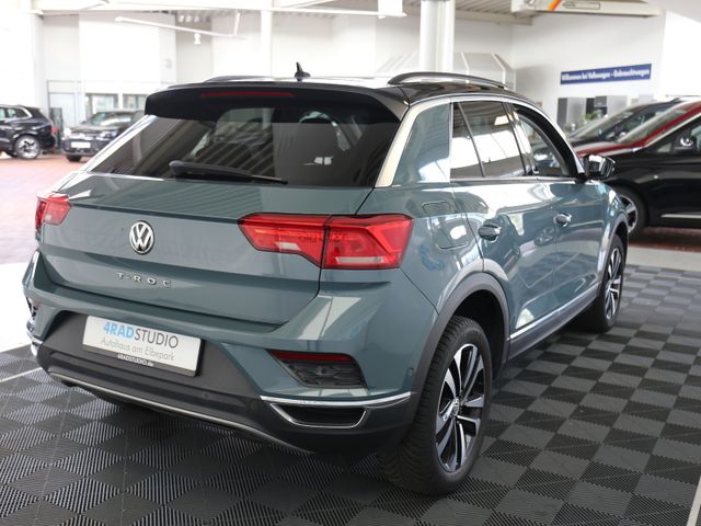 Volkswagen T-Roc 1.5TSI DSG IQ DRIVE PANORAMA KAMERA ACC