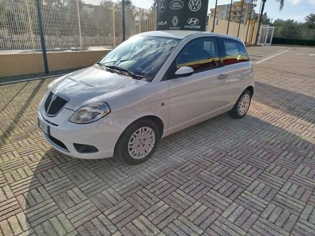 Lancia Ypsilon 1.4 Oro Ecochic GPL