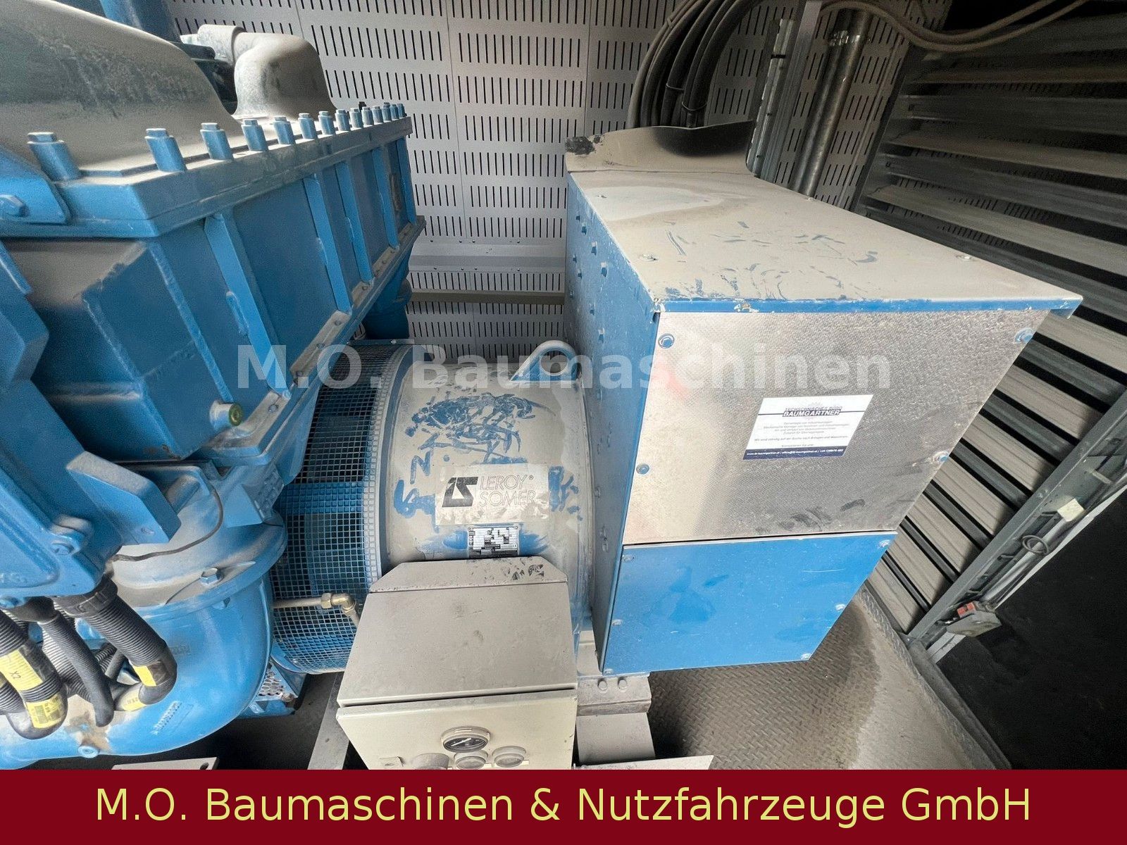 Fahrzeugabbildung Andere Stromaggregat 1000 KVA MTU / 8 Zylinder /