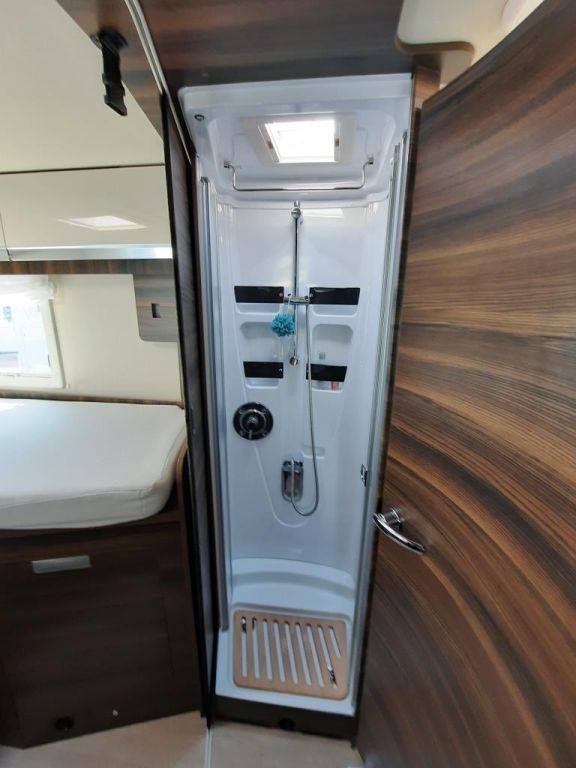 Fahrzeugabbildung Laika Ecovip H 4109 4,4t/Markise/SAT/ALDE