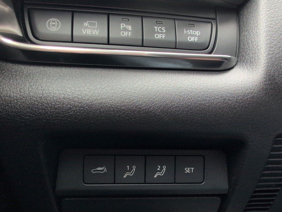 Fahrzeugabbildung Mazda CX-30 SKY-X 180 SELECTION BOSE DESIG/ACT-P LEDER