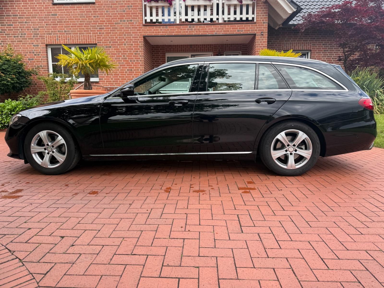 Mercedes-Benz E 250 Avantgarde AHK RKamera Spurhalteassistent