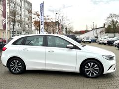 Fahrzeugabbildung B 200 d Style AHK-klappbar El. Panodach Navi Led