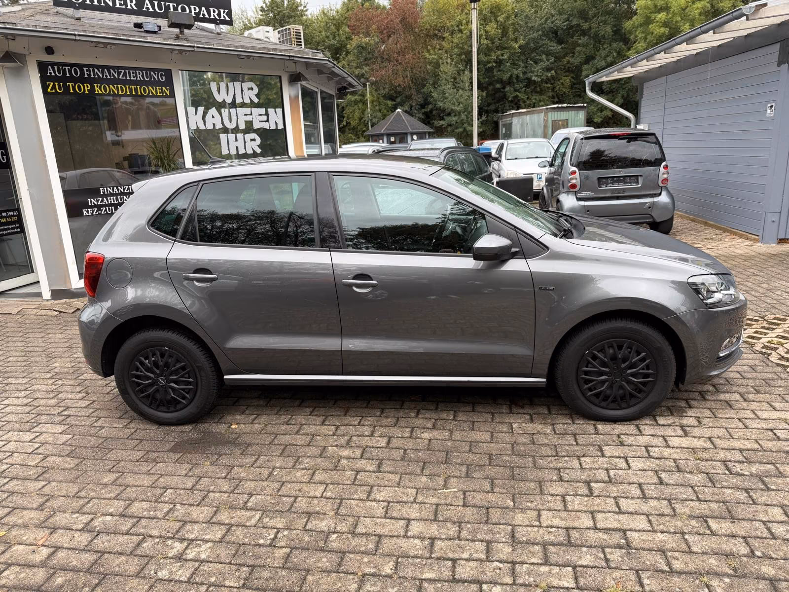 Volkswagen Polo 1,2 Lounge BMT DSG LED Navi SHZ Scheckheft