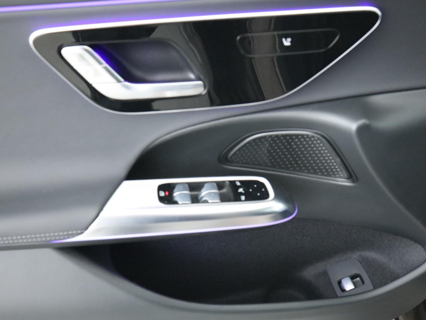 Mercedes-Benz E 220 d AMG Advanced*LED*AHK*Night*Distronic*Kam