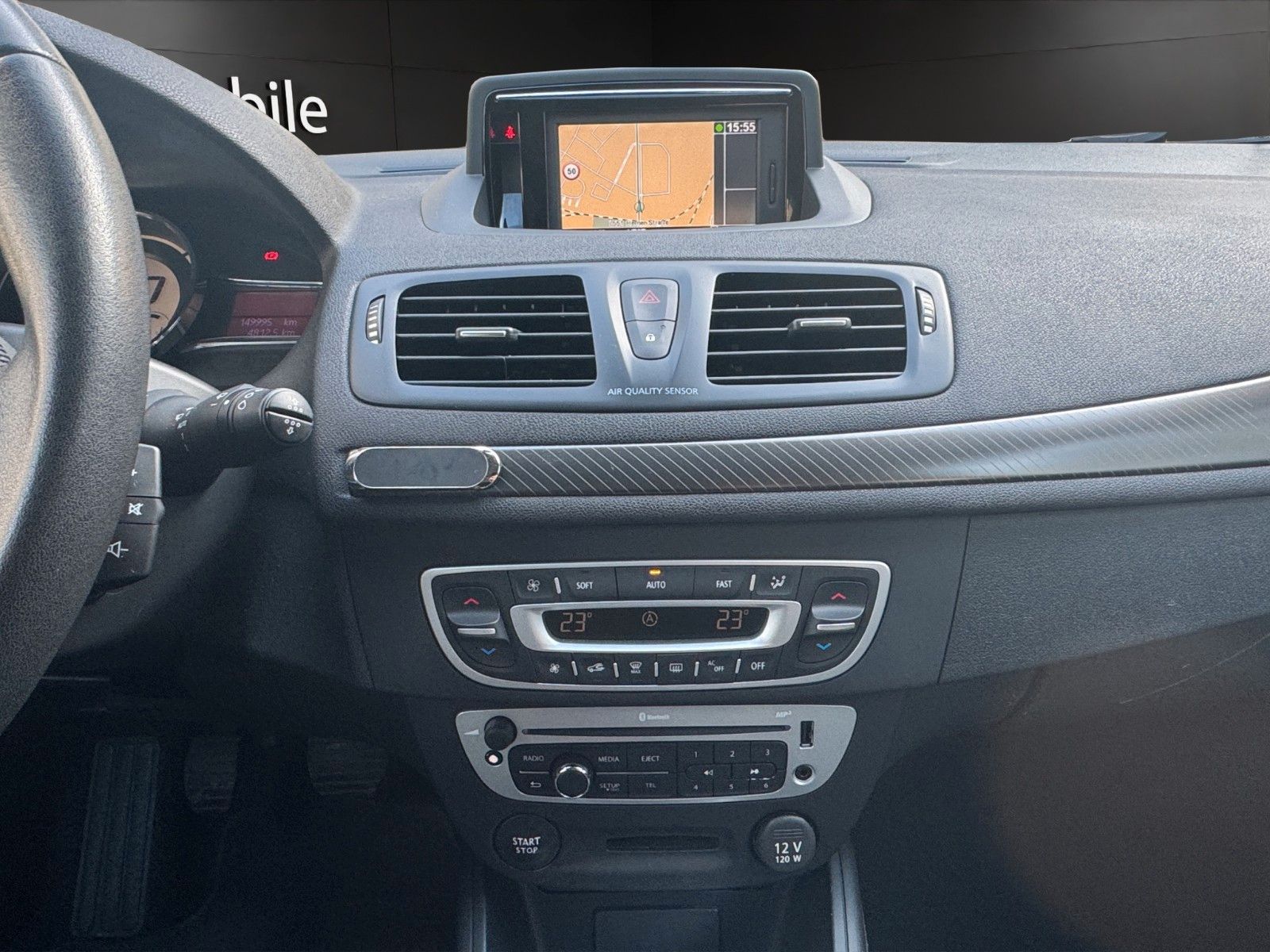 Fahrzeugabbildung Renault Megane III Lim. 5-trg. Paris Klima/Navi/TÜV NEU/