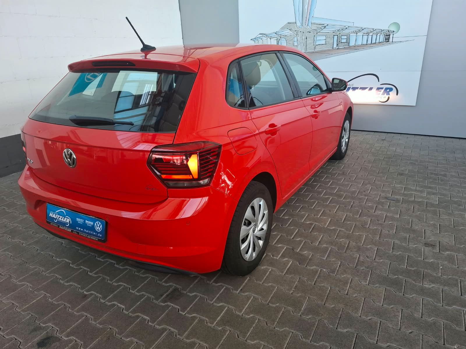 Fahrzeugabbildung Volkswagen Polo Comf. 1,0l +Licht&Sicht+Tempomat+Navigation