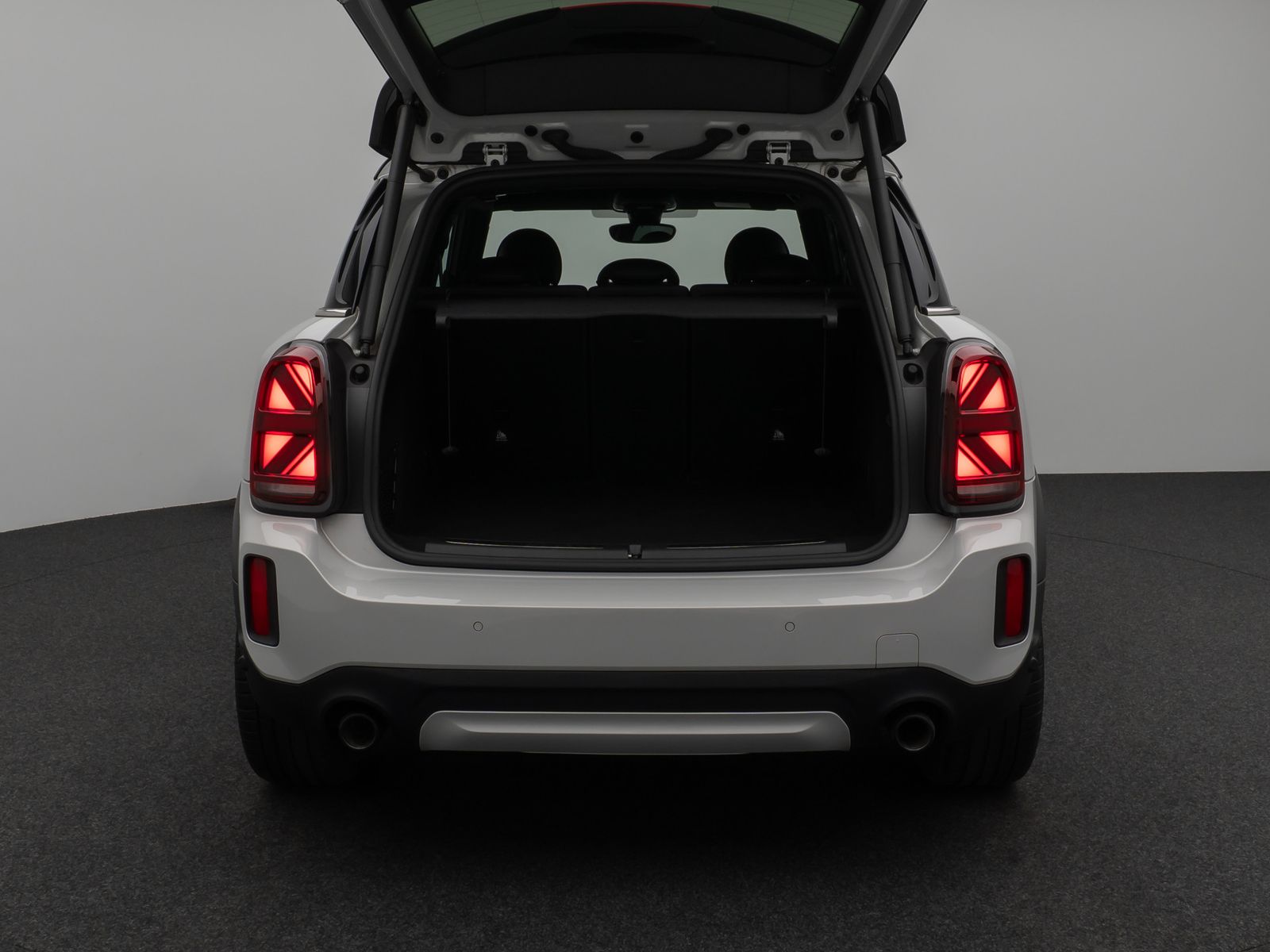 Fahrzeugabbildung MINI Cooper SD Countryman ALL4 HUD DAB Kamera 19Zoll