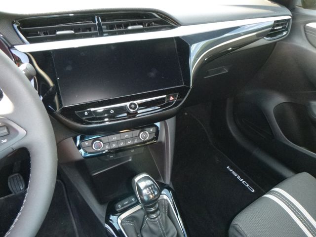 Corsa F GS