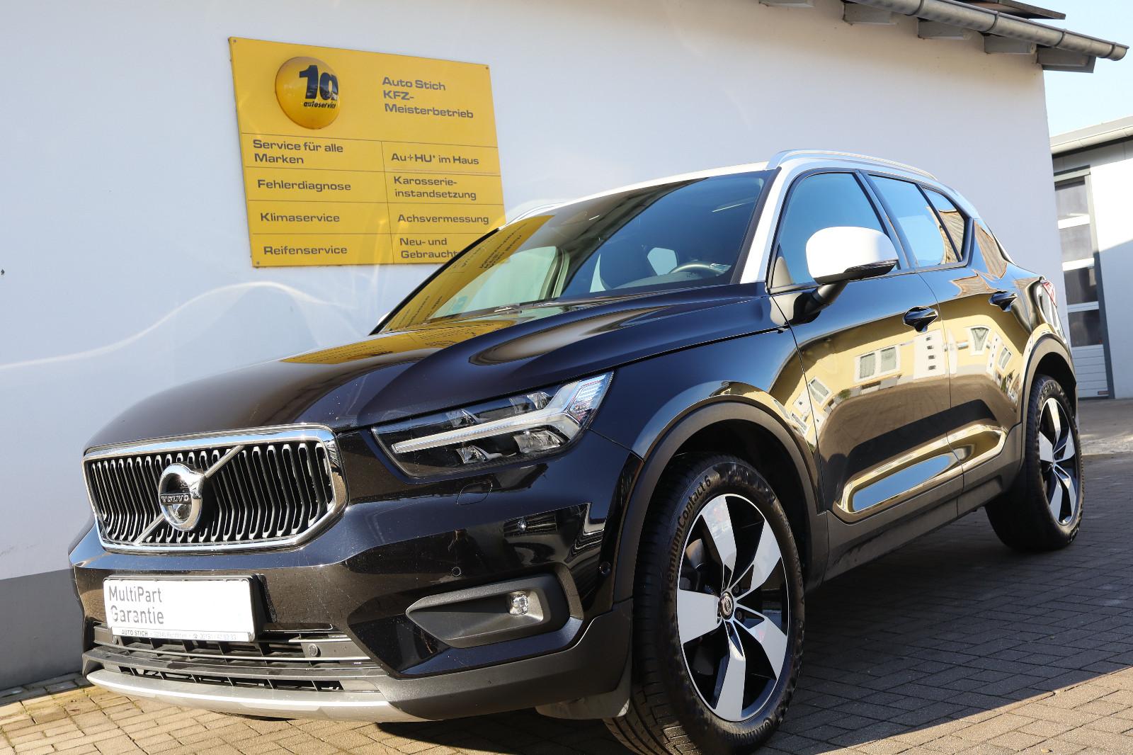 Volvo XC 40 XC40 Momentum AWD/360°/AHK/PANO...