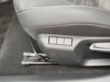 Bild 7 Opel Corsa Corsa-e F GS +ALCANTARA+M-LED+NAVI+SHZ+11kW+PDC+