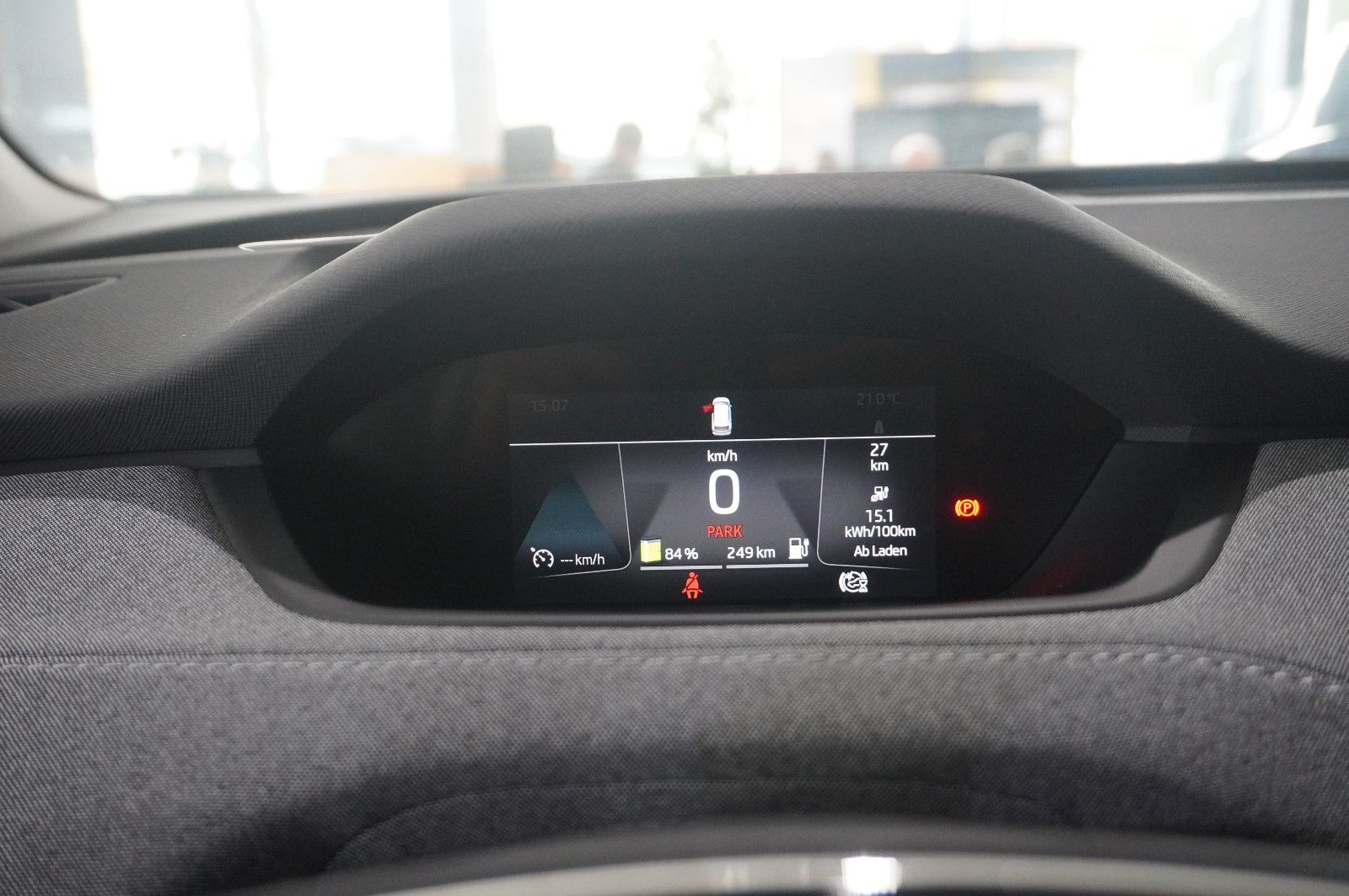 Fahrzeugabbildung SKODA Enyaq 50 IV LOFT NAVI/LED/SHZ/VIRTU./PDC/DAB+