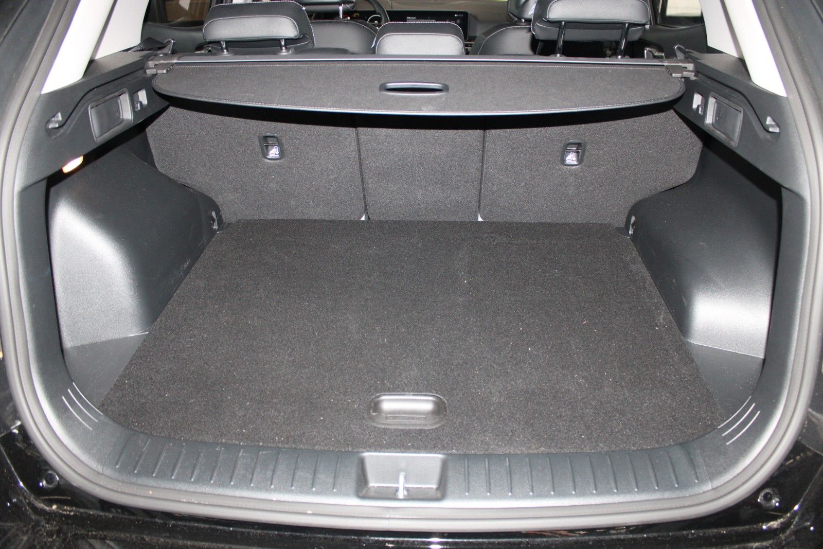 Fahrzeugabbildung Kia Sportage 1.6 T-GDI Spirit AWD DRIVE WISE PAKET
