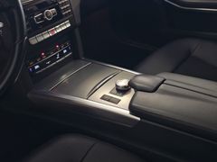 Fahrzeugabbildung Mercedes-Benz E 200 Lim. BlueTec ( COMAND/ SHZ/ LED/ PDC/ NAVI