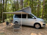 Volkswagen T6 California Beach 4x4/ACC/DCC/7 Sitze/VOLL - silberne Volkswagen T6 California