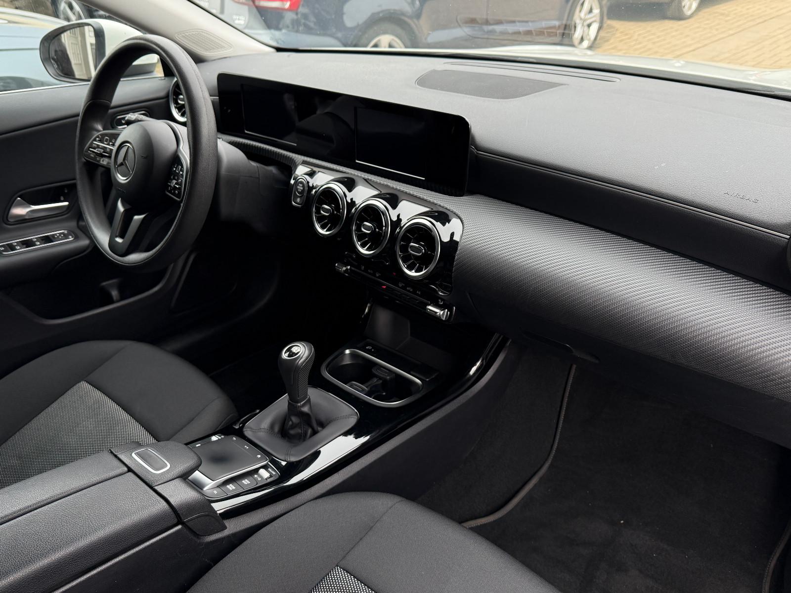 Mercedes-Benz CLA 180d SB, LED, TÜV neu, Reifen neu, миниатюра 14
