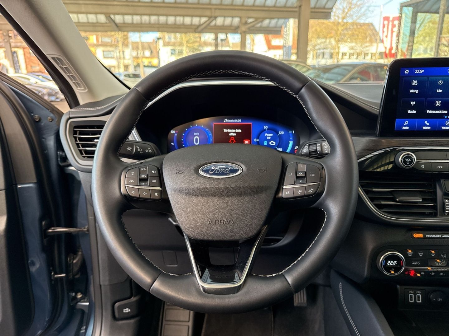 Fahrzeugabbildung Ford Kuga Hybrid Vignale/Hagelschaden/AHK schwenkb/Pa