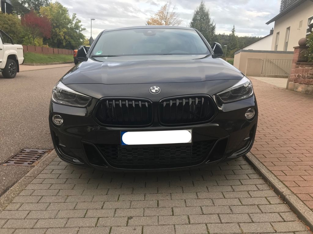 Image of BMW X2
