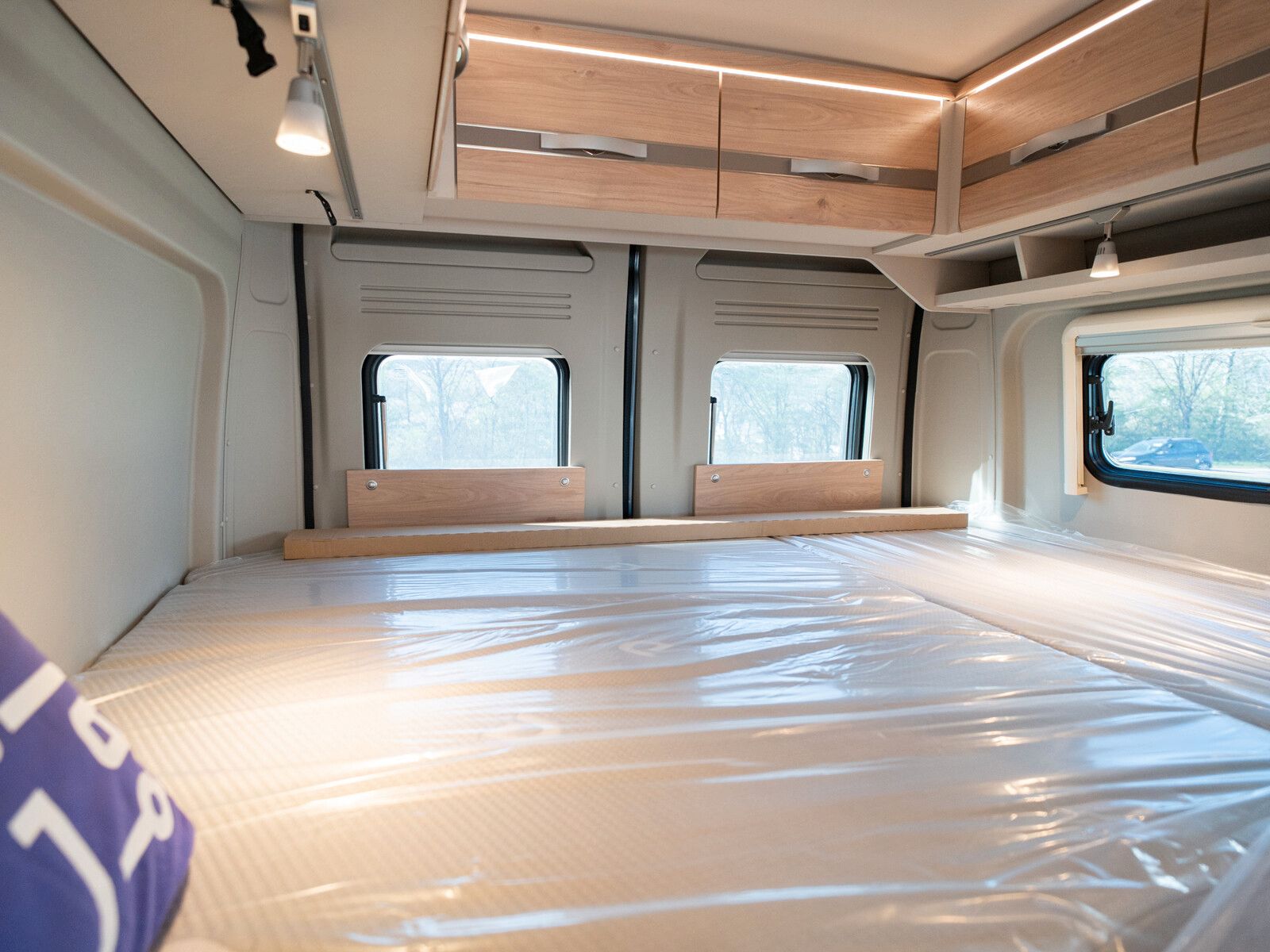 Fahrzeugabbildung Dethleffs Globetrail 600 DK / Fiat / Aufstelldach Heckausz