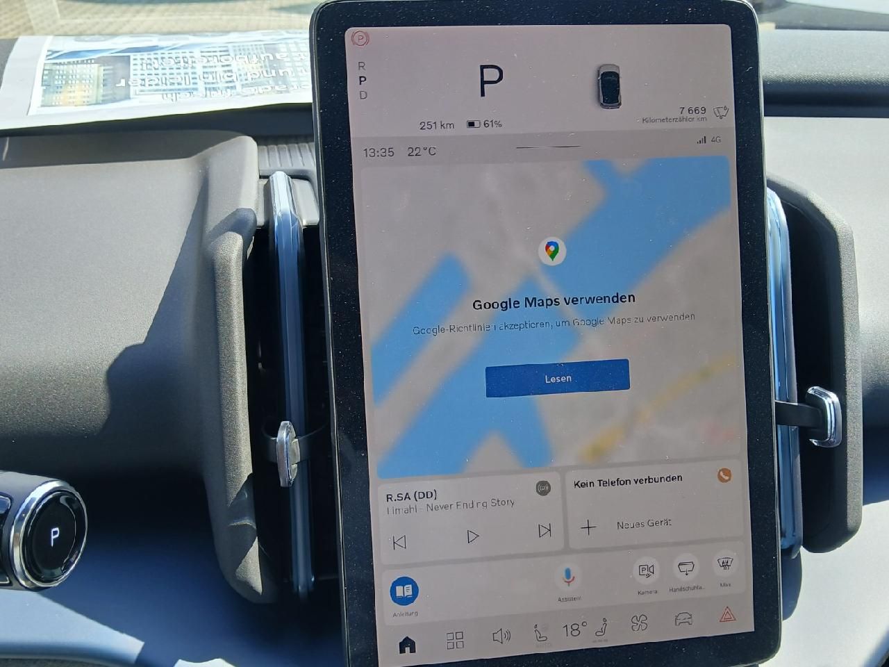 Fahrzeugabbildung Volvo EX30 Ultra 2WD Pure Electric