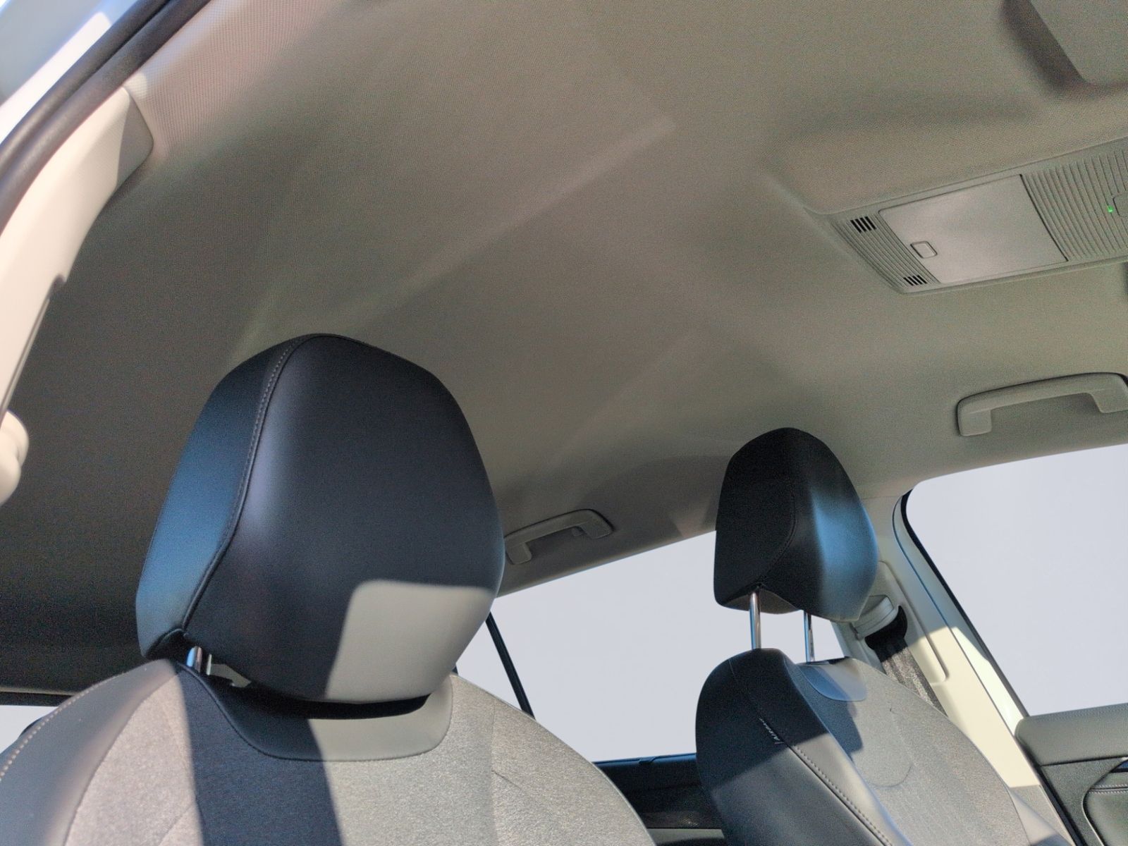 Tayron 1.5 eTSI eHybrid DSG Life KAMERA+AHK+