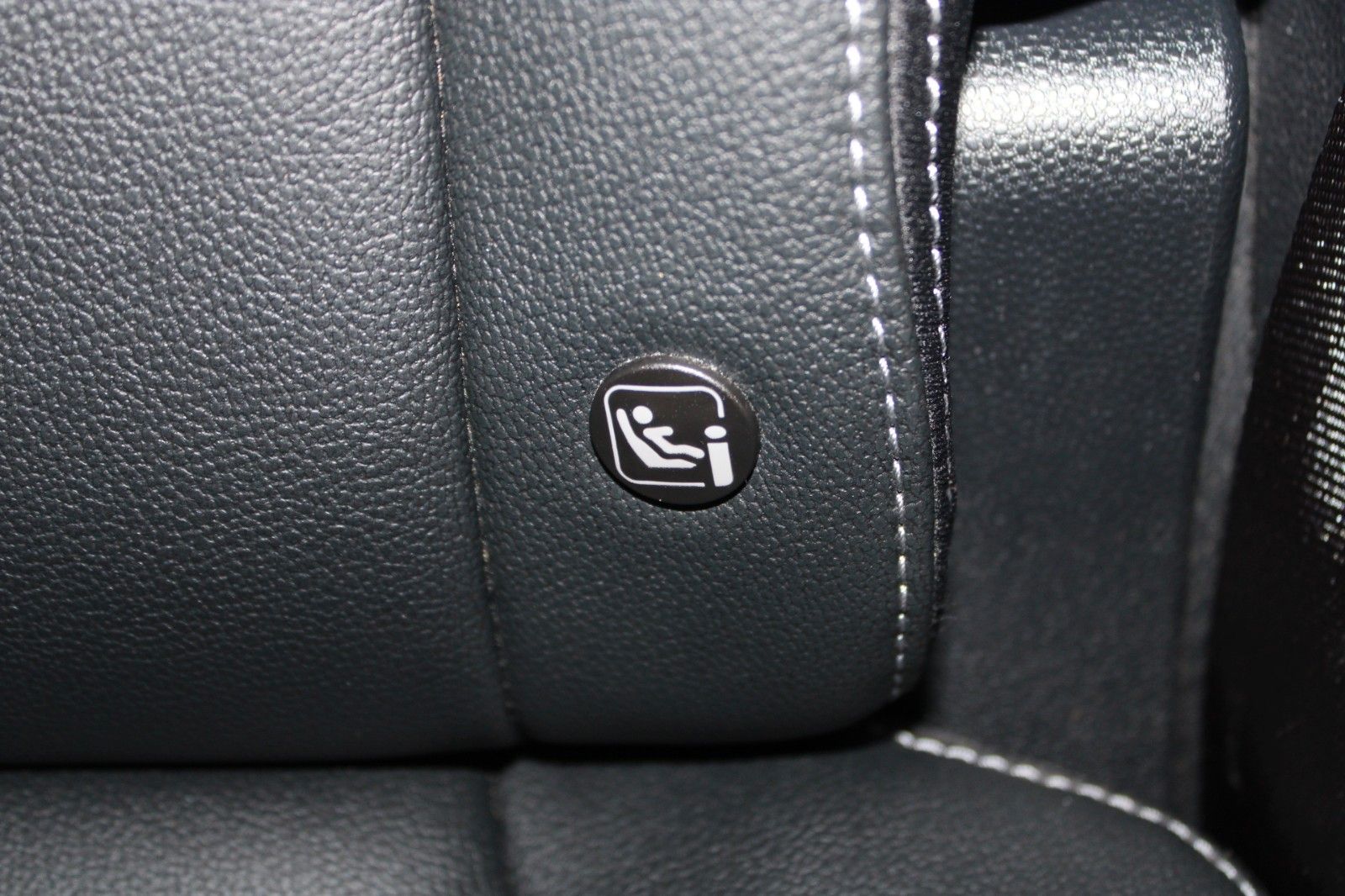 Fahrzeugabbildung Ford EcoSport Titanium AUTOMATIK Navi CAM WinterPaket