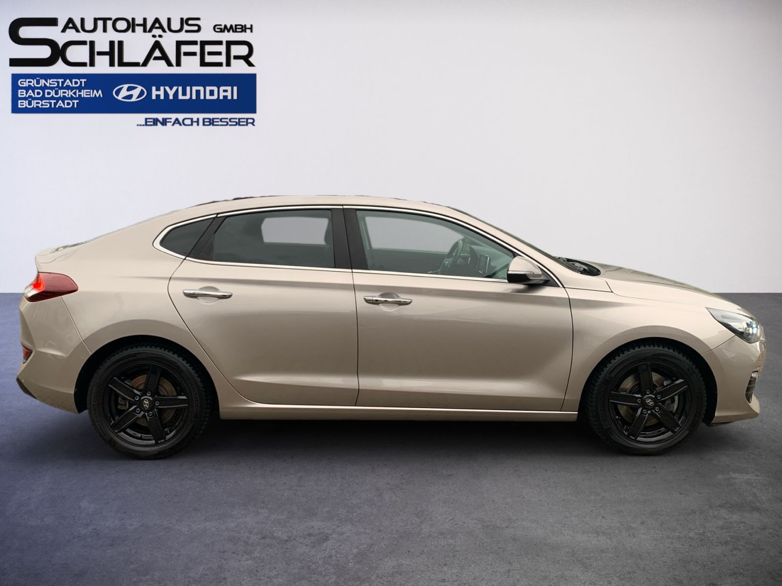 Fahrzeugabbildung Hyundai i30 Fastback 1.4 T-GDI Premium Navi Pan.Dach