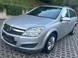 Opel Astra H Caravan*CATCHME*Automatik*Navi*TÜV* - Opel Astra aus 2007: Kombi