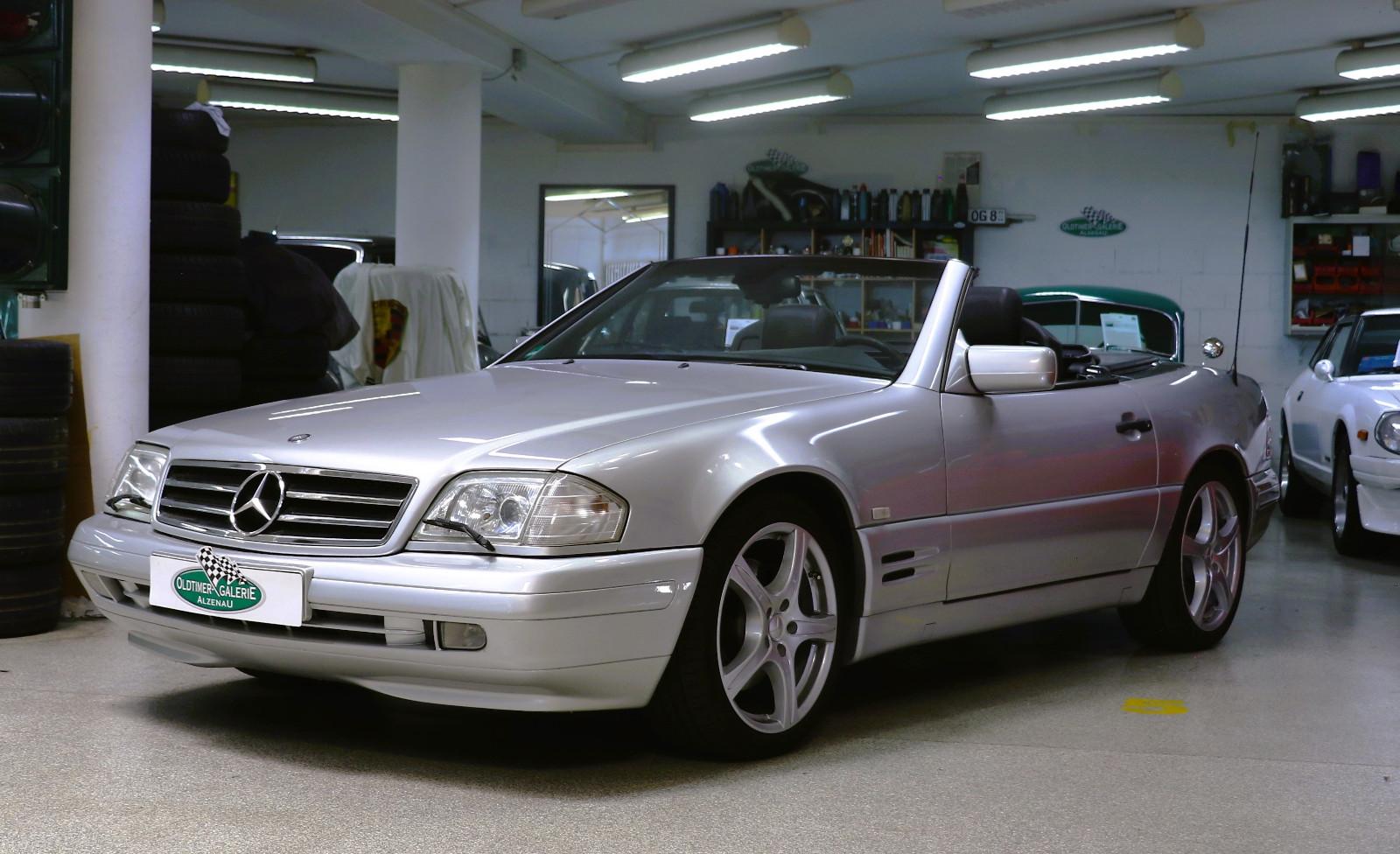 Mercedes-Benz SL 320