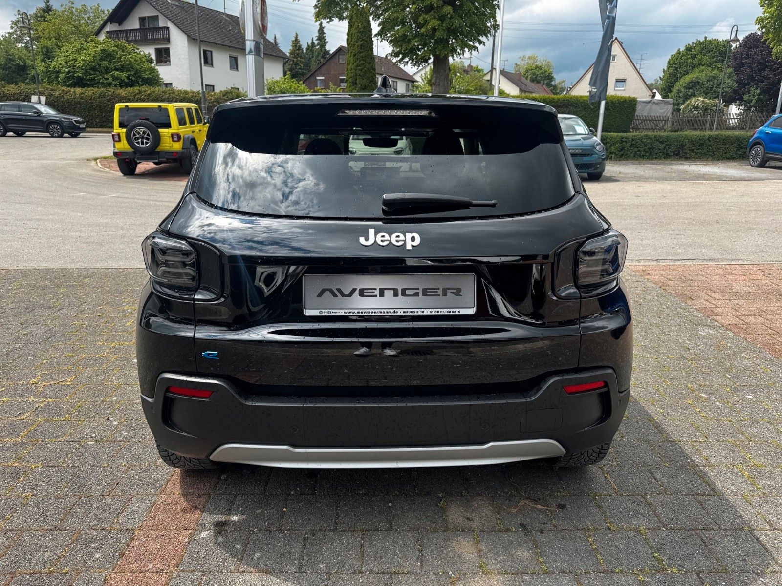 Fahrzeugabbildung Jeep AVENGER ELEKTRO 1ST EDITION NAVI KAMERA ACC