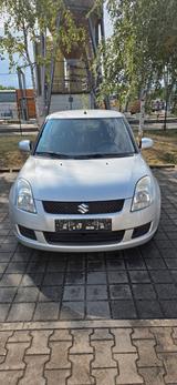 Suzuki Swift 1.3 Standheiz Ganzjahresreifen - Suzuki Swift: Standheizung