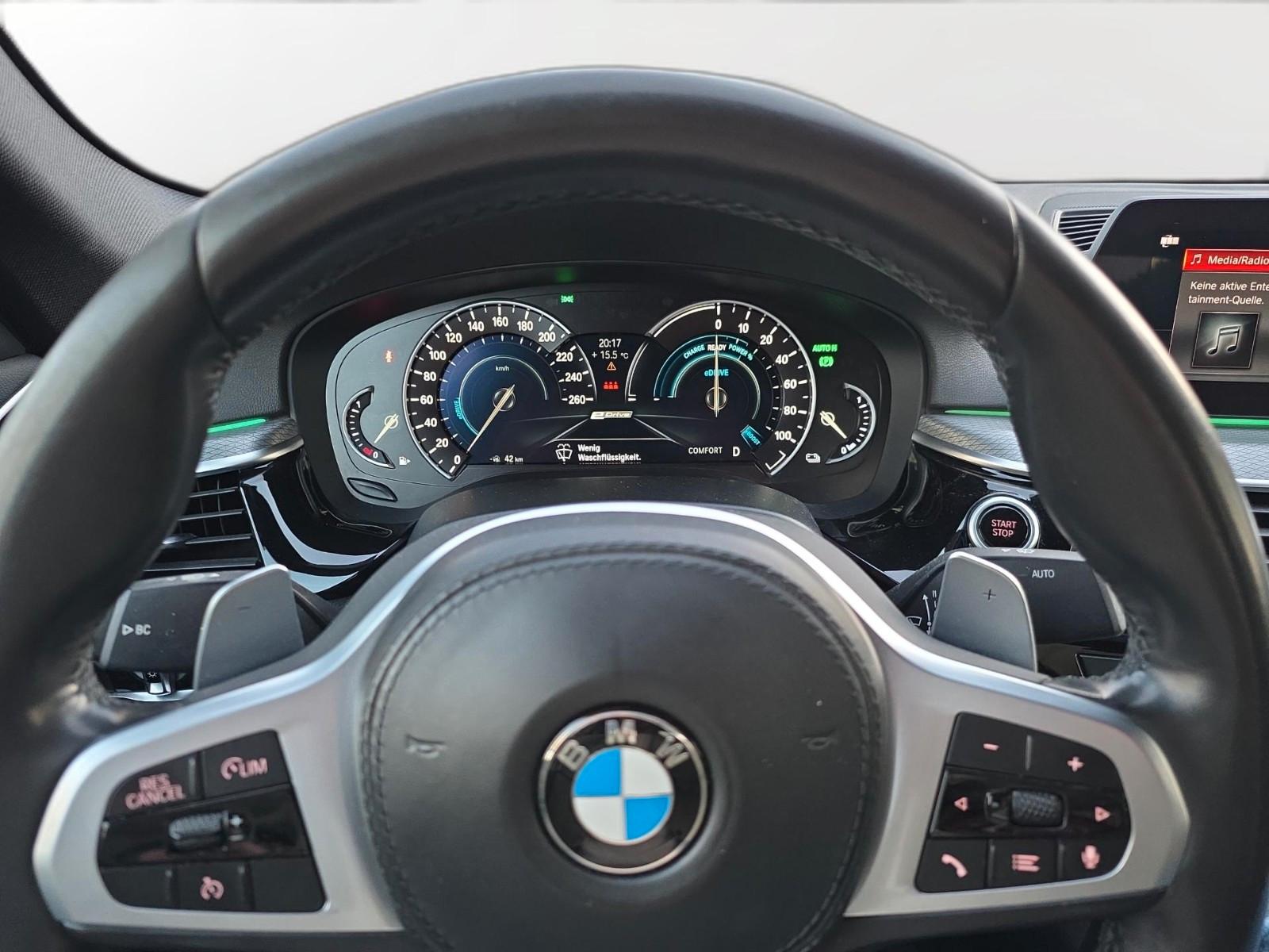 BMW 530e i Performance M Paket +8 Fach bereift+